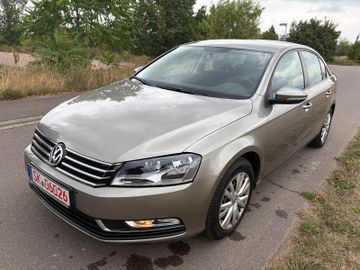 Volkswagen Passat - 3