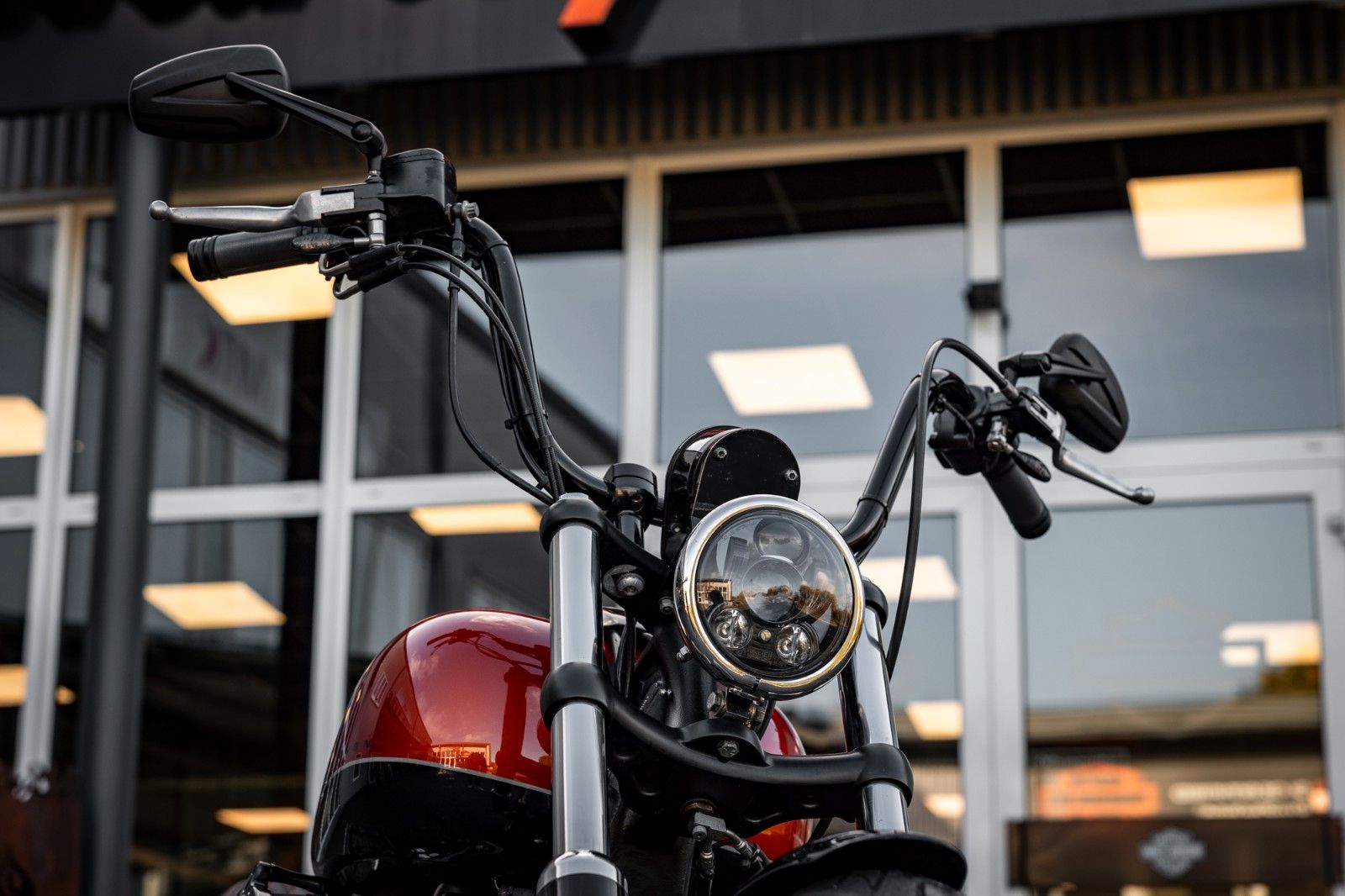 Fahrzeugabbildung Harley-Davidson FXS Softail Blackline - Jekill&Hyde-Custom Umbau