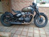 Triumph Bonneville Bobber Ironstone Silver - TRIUMPH BONNEVILLE BOBBER