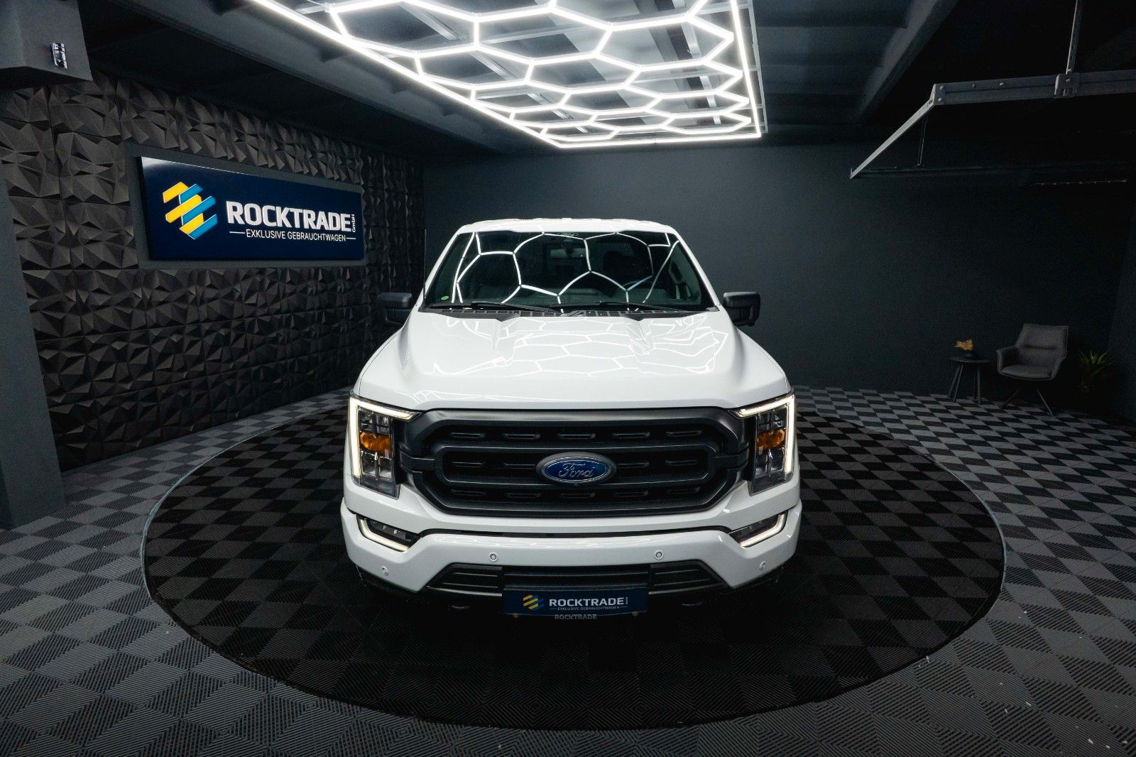 Fahrzeugabbildung Ford F150 5.0L V8 4x4 Offroad Sport Unfallfrei 19%VAT