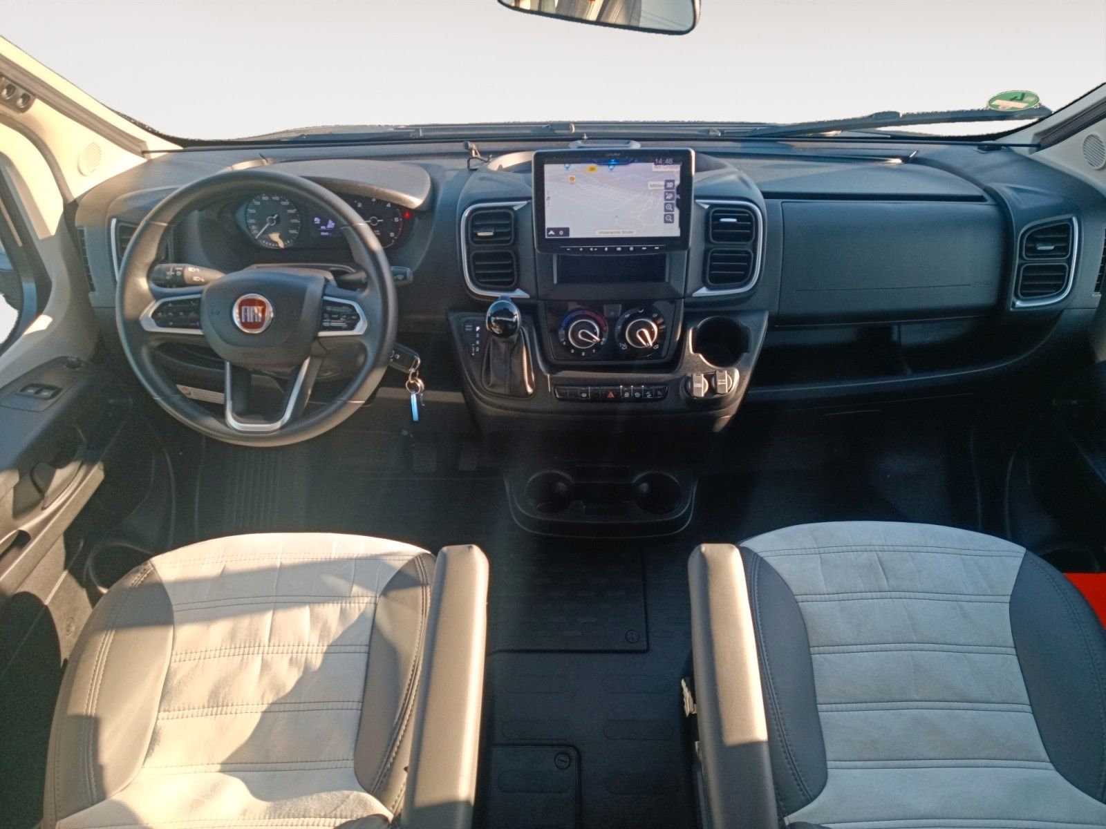 Fahrzeugabbildung Sunlight T68 Adventure Edition *Automatik*SAT*Hubbett