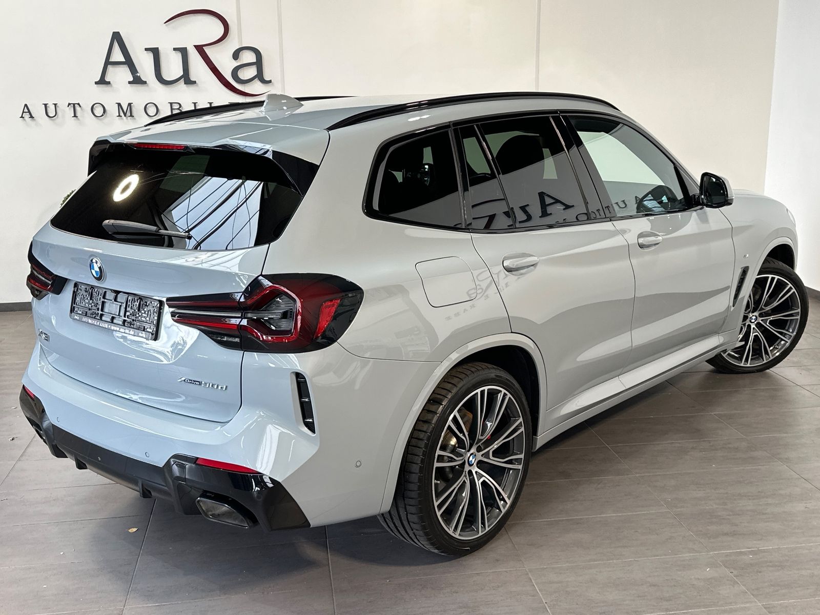 Fahrzeugabbildung BMW X3 xDrive30d M-Sport NAV+LED+AHK+STHZG+HUD+21ZO