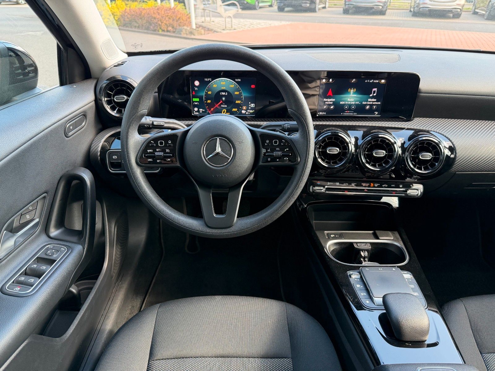 Fahrzeugabbildung Mercedes-Benz A 250e