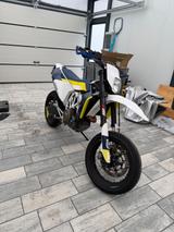 Husqvarna 701 - HUSQVARNA SUPER MOTO