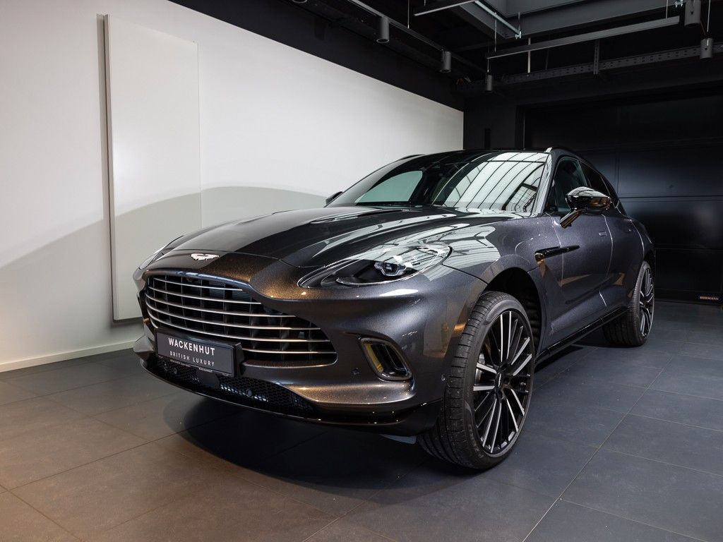 ASTON MARTIN DBX