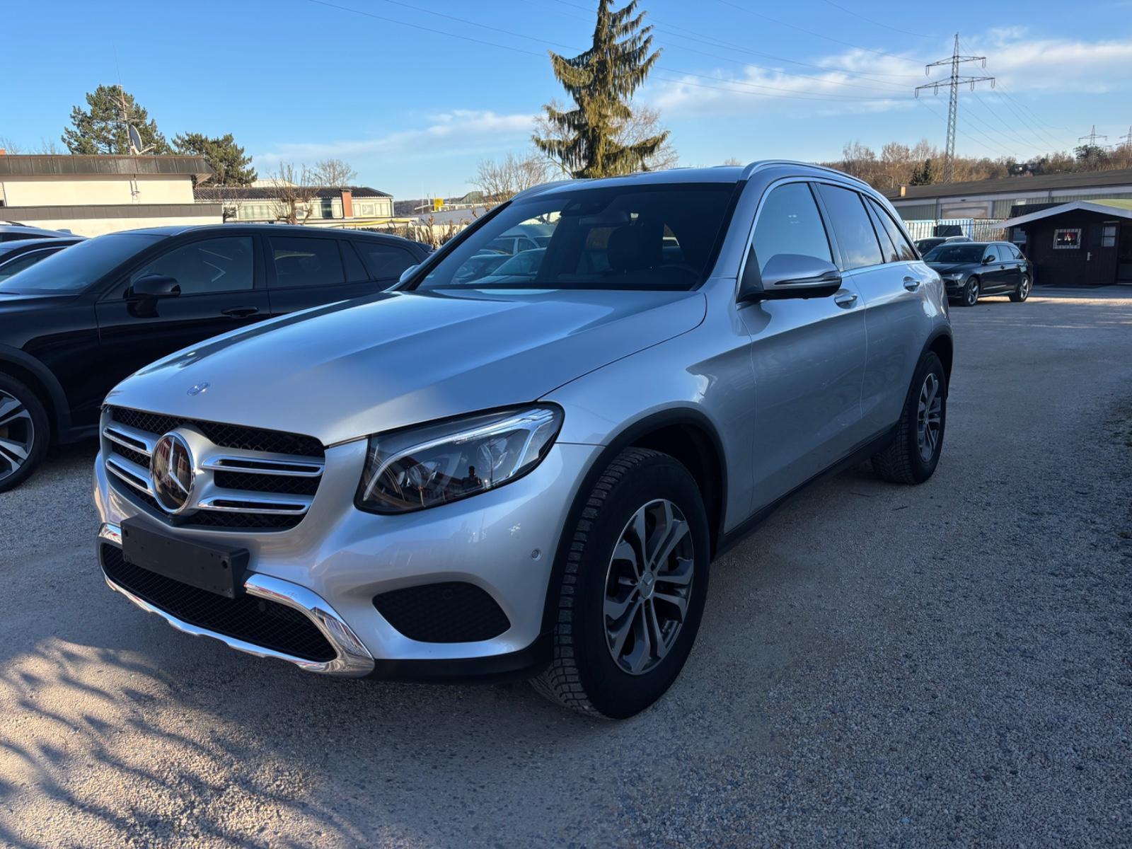 Mercedes-Benz GLC 220d 4Matic,AHK,360°,AMG-Line,Luftfed.,TOP