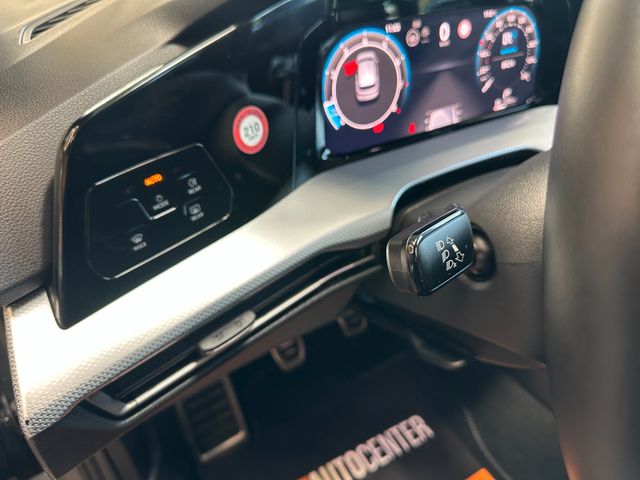 MYAUTOCENTER – Gebraucht- und Jahreswagen mit Werkstattservice in Pfaffenhofen Volkswagen Golf VIII *Keyless*Totwinkel*ACC*PDC*LED*VOLL