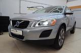 Volvo XC 60 Ocean Race AWD Autom. ~Leder~Navi~Pano - silberne Volvo XC60