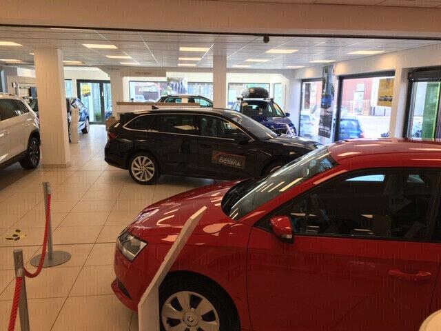showroom-image-bottom