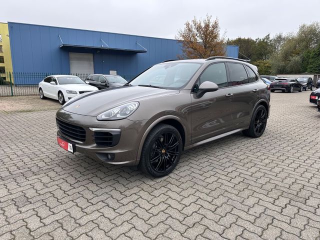 Porsche Cayenne Sport Chrono Paket 1.Hand Luft Pano AHK