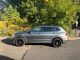 Volkswagen Tiguan Allspace 2.0TDI 4M,RLine7SitzeAHK,Pan,StH - Volkswagen Tiguan Allspace in Wiesbaden