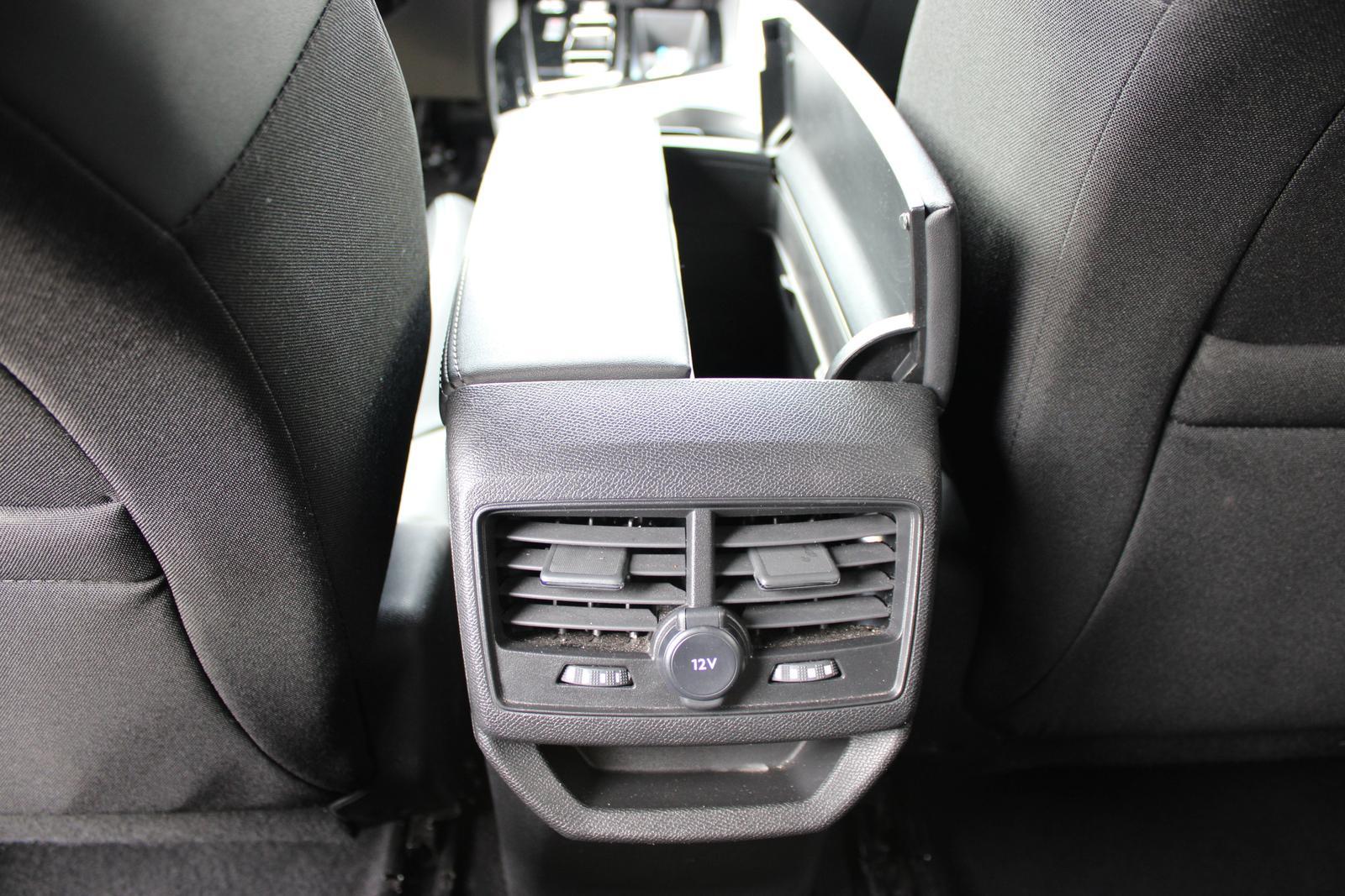 Peugeot 3008 136 MHEV Allure Pack, eDCS6, NAVI,KAMERA