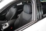BMW 330e xDri Sport Line +HeadUp+Laserlicht+Komfortz - BMW 3er Reihe: Weiß