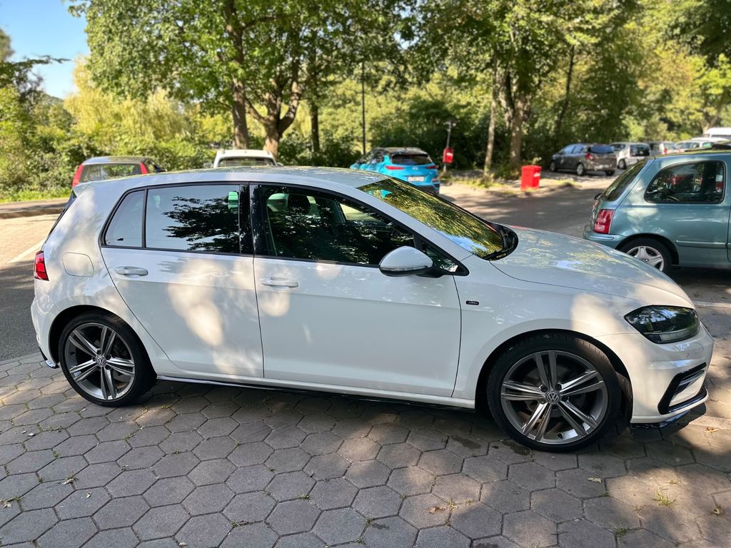 Image of Volkswagen Golf