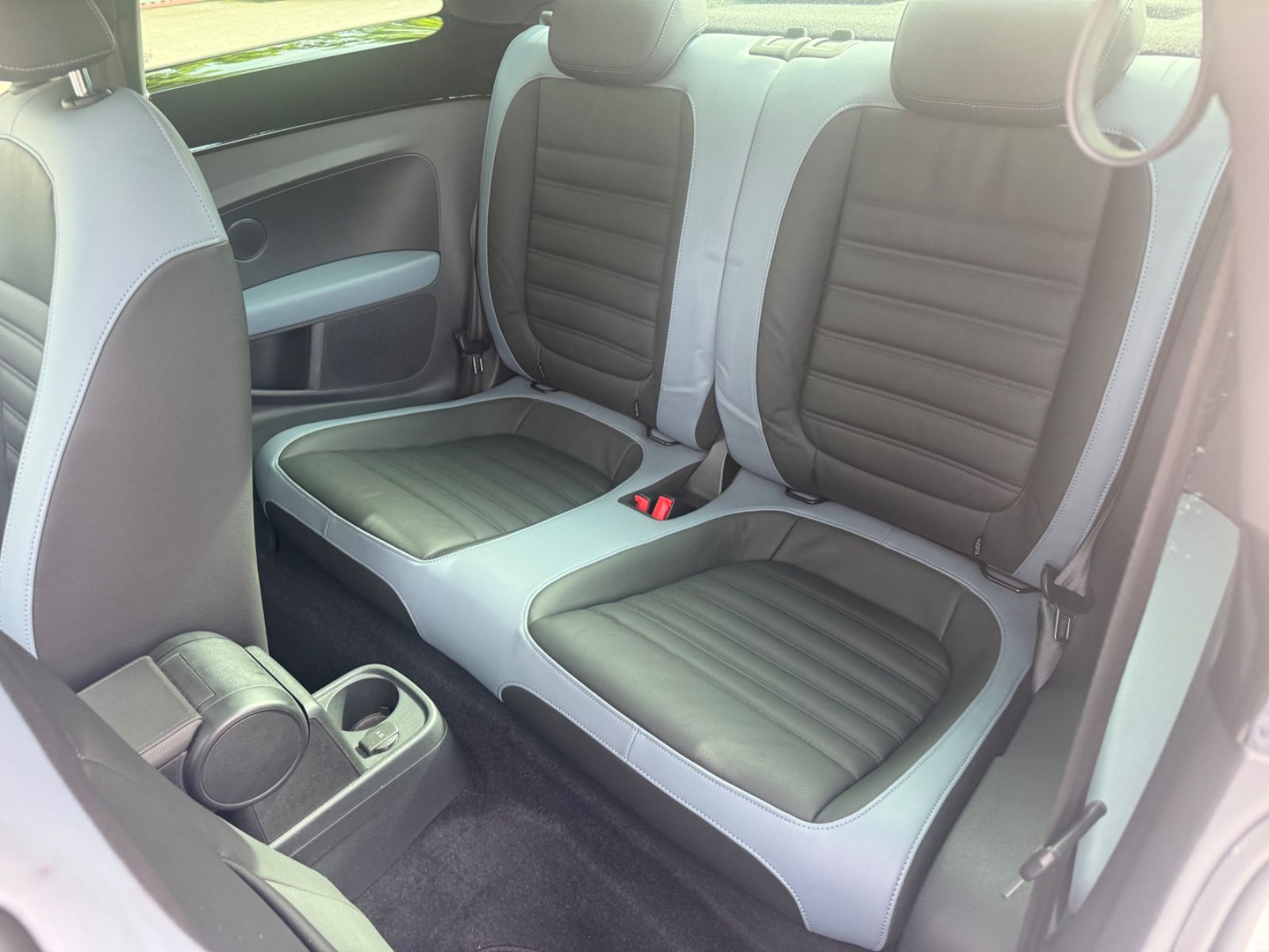 Fahrzeugabbildung Volkswagen Beetle Lim. R Line Navi+Panorama+Leder+LED