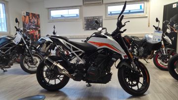 KTM 390Duke