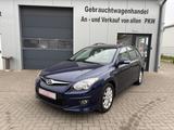 Hyundai i30 CW 1.4 Classic*1HAND*8FACH Bereift - Hyundai i30 aus 2011 mit Benzin-Antrieb: Kombi