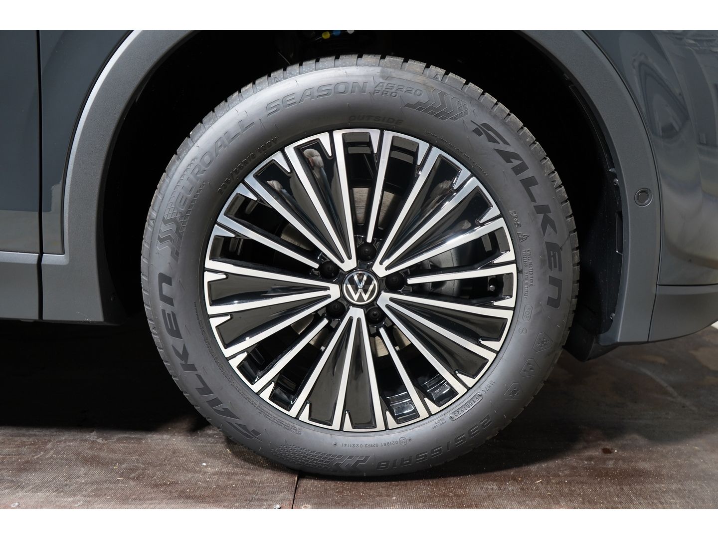 Volkswagen Tiguan - Bild 13