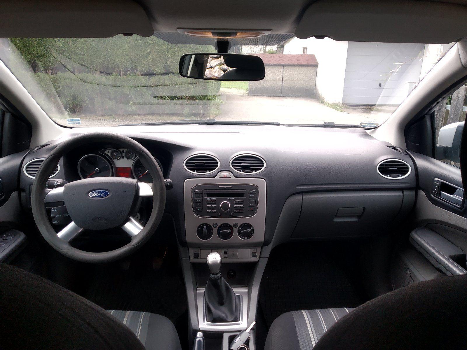 Ford Focus 2011 — photo 6