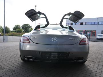 2010 Mercedes-BENZ SLS AMG — миниатюра 39