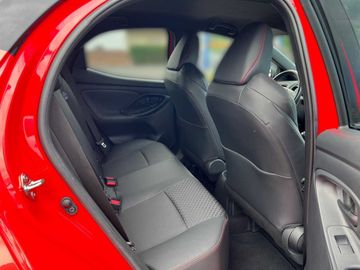 Toyota Yaris - 7