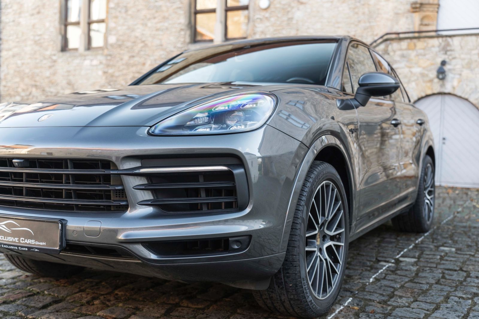 Fahrzeugabbildung Porsche Cayenne E-Hybrid  SPORT CHRONO BOSE LED  360°