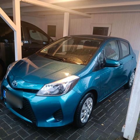 Toyota Yaris Hybrid Benziner 5 Türer