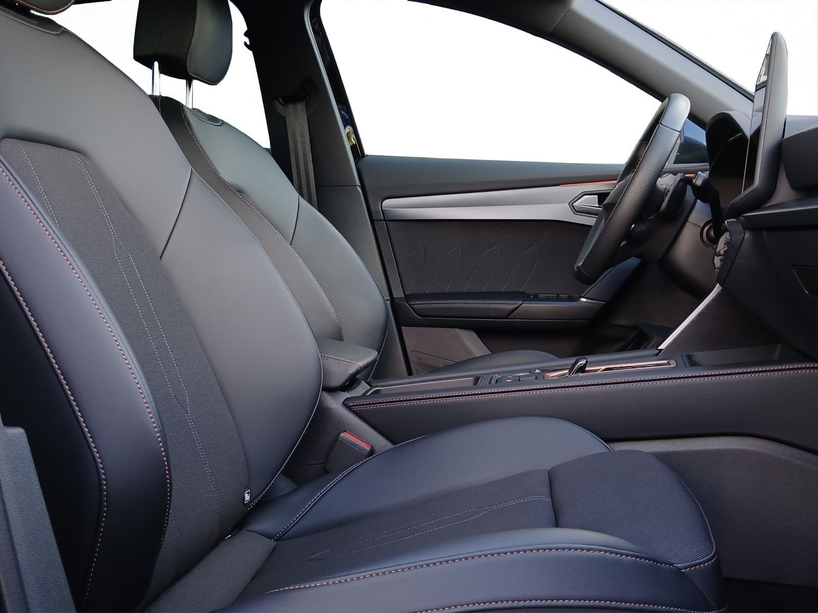 Cupra Formentor 1.5 eTSI DSG MATRIX DCC EL.HECK KAM NA foto 5