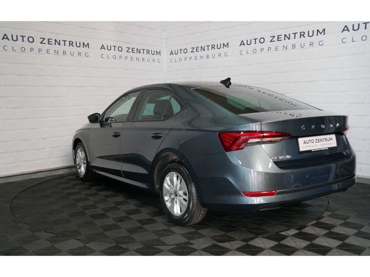 Skoda Octavia Lim. 2.0 TDI LED+Navi+Virtual+ACC+CarPla imagem 3