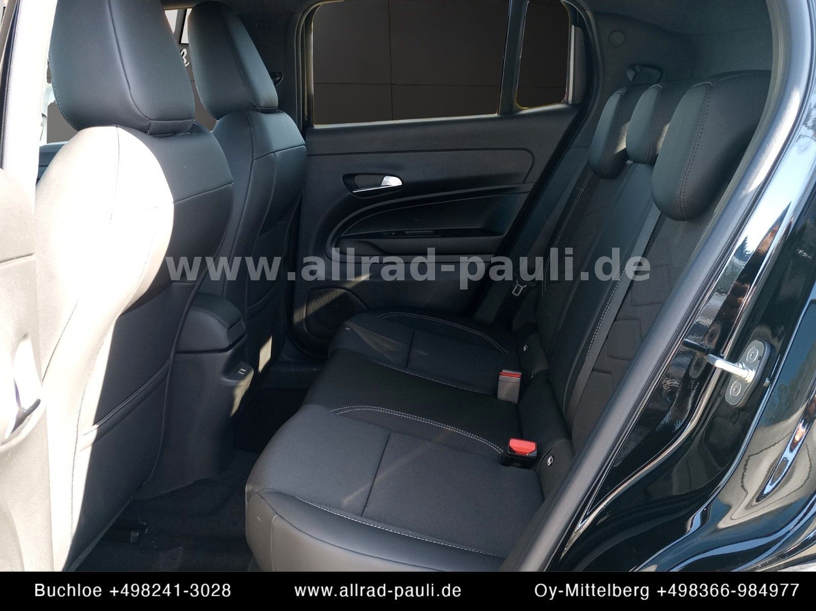 Jeep Avenger 1.2 e-hybrid Black Edition | ALLWETTER