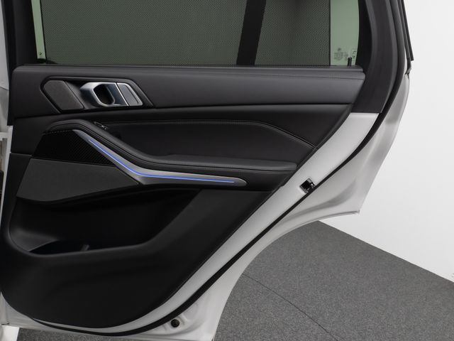 Foto Nummer 31: BMW X5 M50