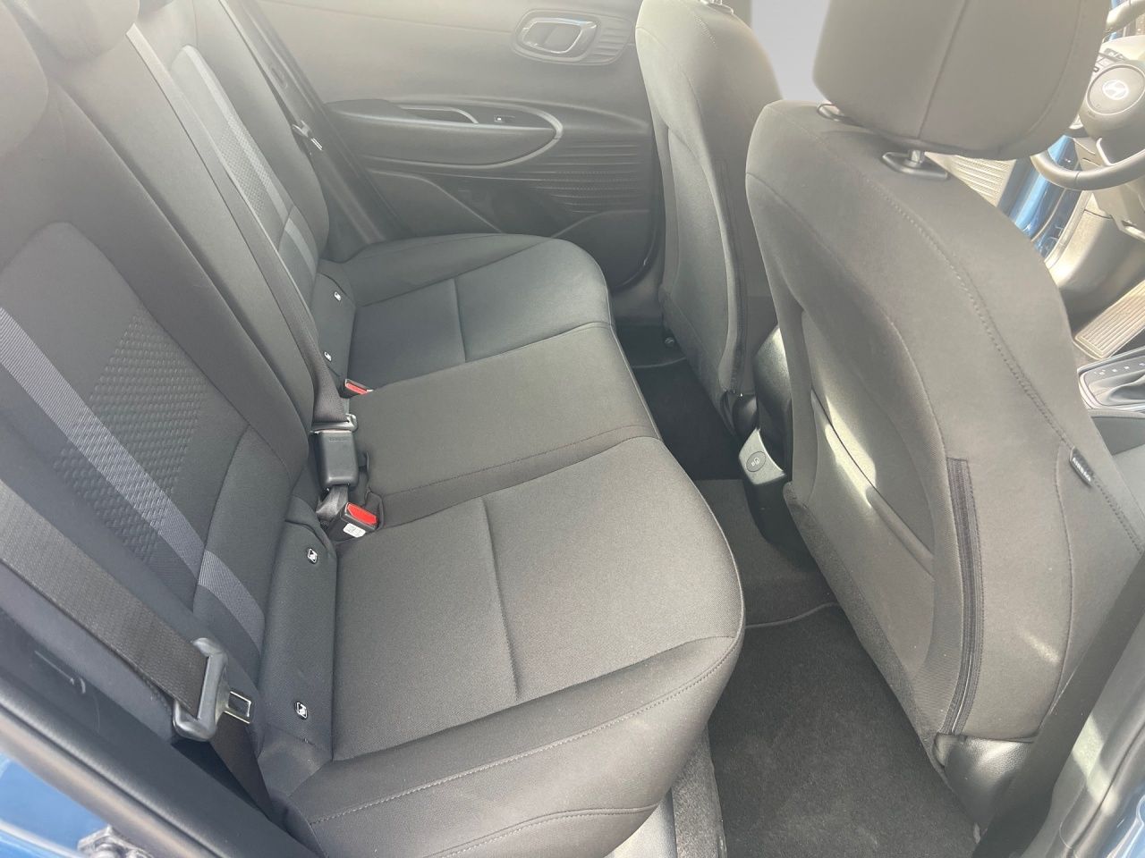Fahrzeugabbildung Hyundai i20 TREND AUT Fernlichtass. Kam. LED LM Navi PDC