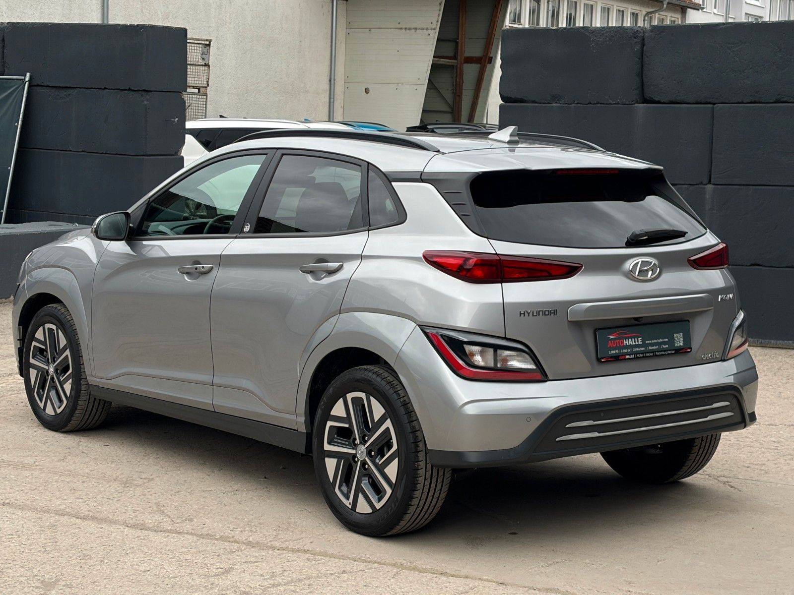 Fahrzeugabbildung Hyundai KONA E Edition 30 Wärmepumpe ACC CAM NAV CarPlay