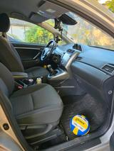 Toyota Verso 1.6  7 Sätze - Toyota Verso von privat