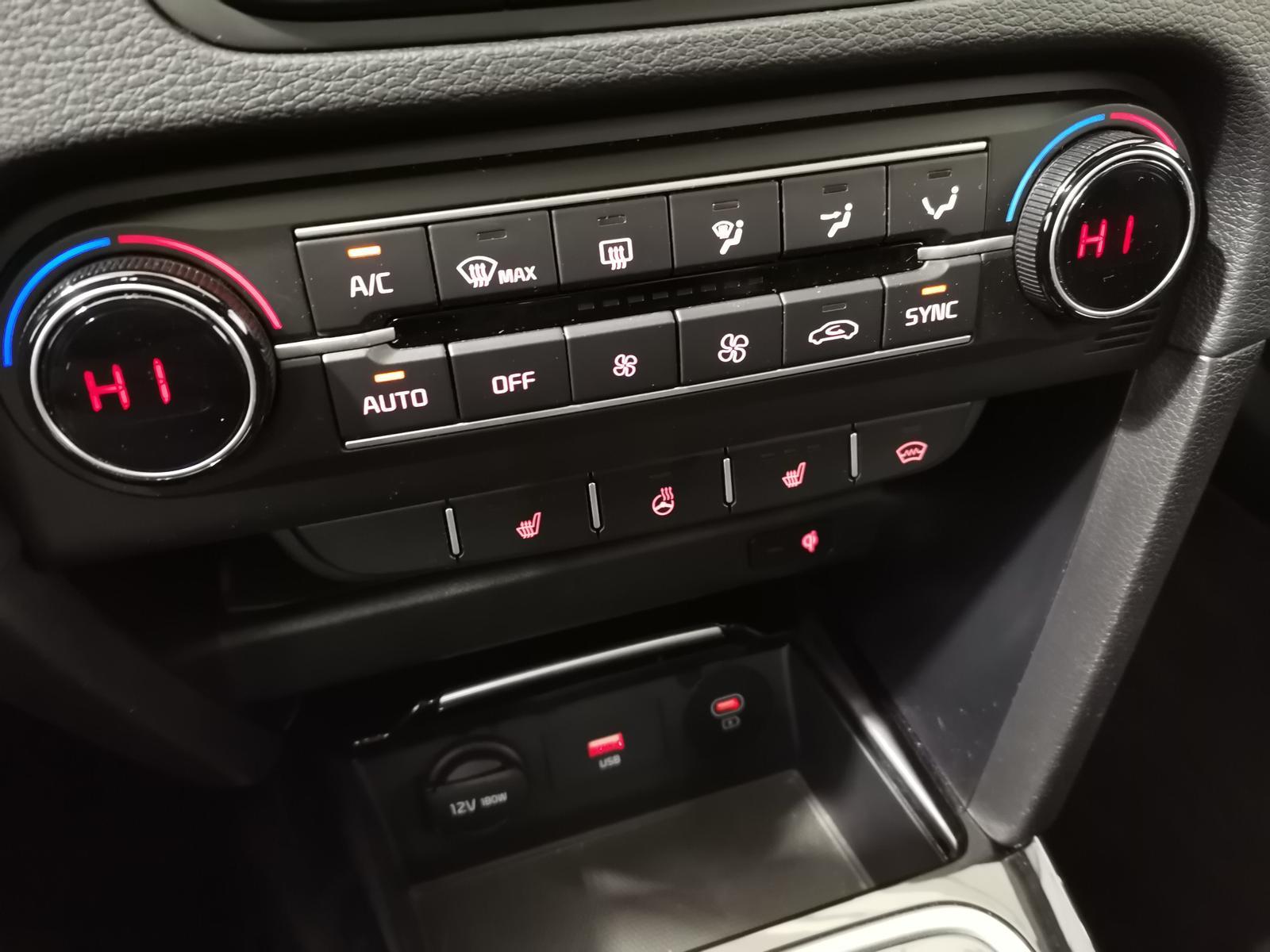 Kia ProCee'd 1.6T-GDi DCT GT 19Z.|virt.Cock.|Pano|LE