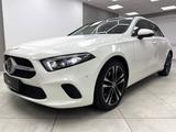 Mercedes-Benz A 250 4M Pano HUD ACC 2xSpur Beam AHK AugR Hifi - gebrauchte Mercedes-Benz A 250 aus dem Jahr 2019