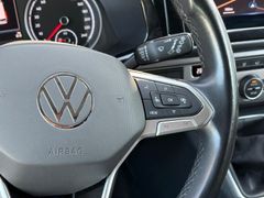 Fahrzeugabbildung Volkswagen T6.1 Multivan 150 PS STANDHZG ASSIST AHK ACC NAV