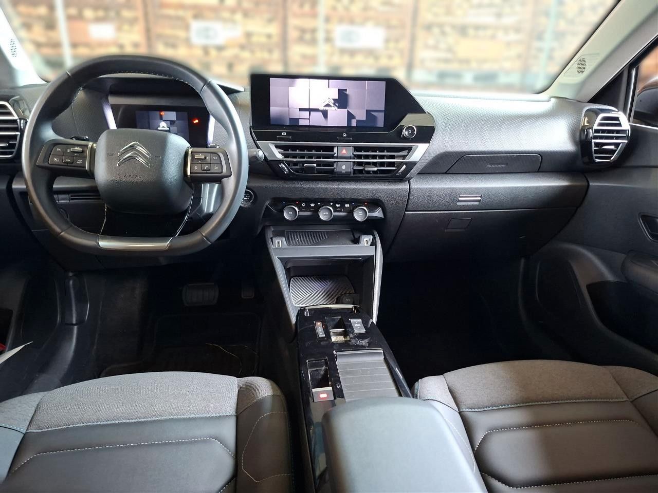 Fahrzeugabbildung Citroën C4 Lim. 1.2T MAX EAT-8 NAVI/LED/KAMERA/VIRT./HUD
