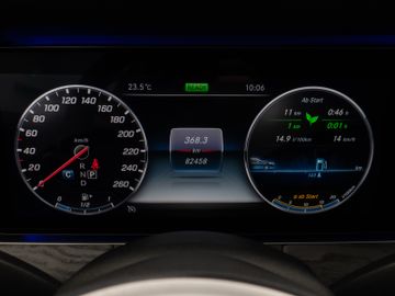 Fahrzeugabbildung Mercedes-Benz E 200 Coupé 9G-Tronic Burmester Kamera DAB Sport