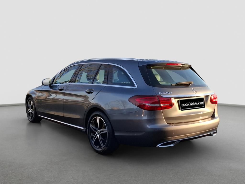 Fahrzeugabbildung Mercedes-Benz C 220 d T-Modell Navi*LED*KeyLess*PakAss*PDC*RFK