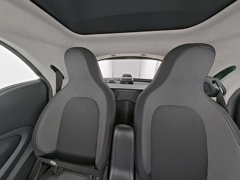 Fahrzeugabbildung Smart EQ COUPÉ*EXCLUSIVE*22kW*WINTER-PAKET*ALLWETTER*
