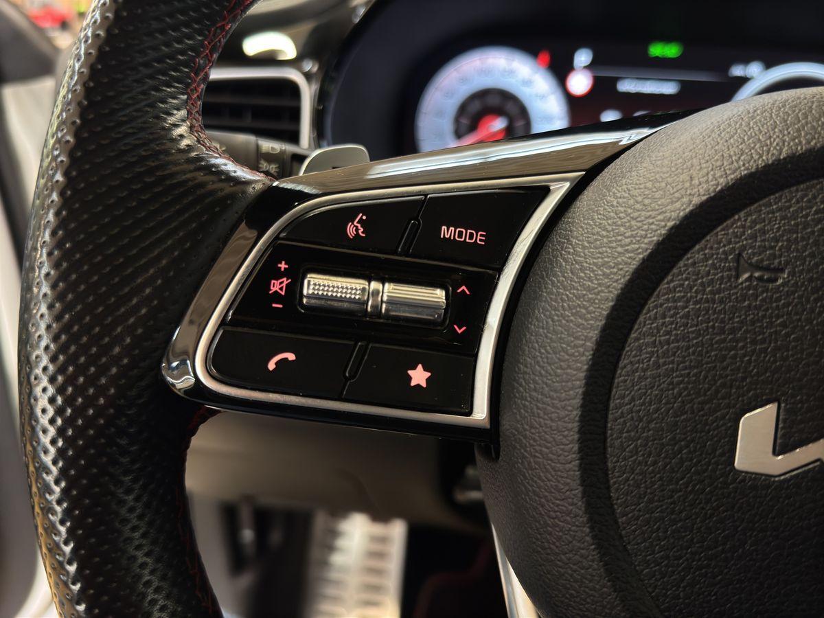 Kia PROCEED 1.6T GT PANO-DACH+NAVI+KAMERA+LED+CARPLA