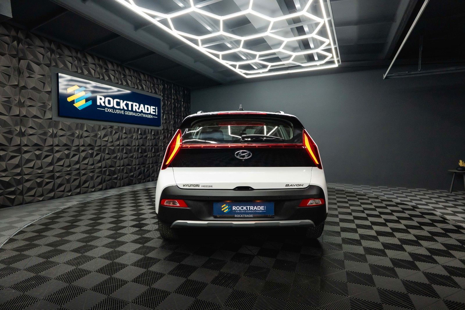 Fahrzeugabbildung Hyundai BAYON Intro Edition MildHybrid DCT 2WD Pluspaket