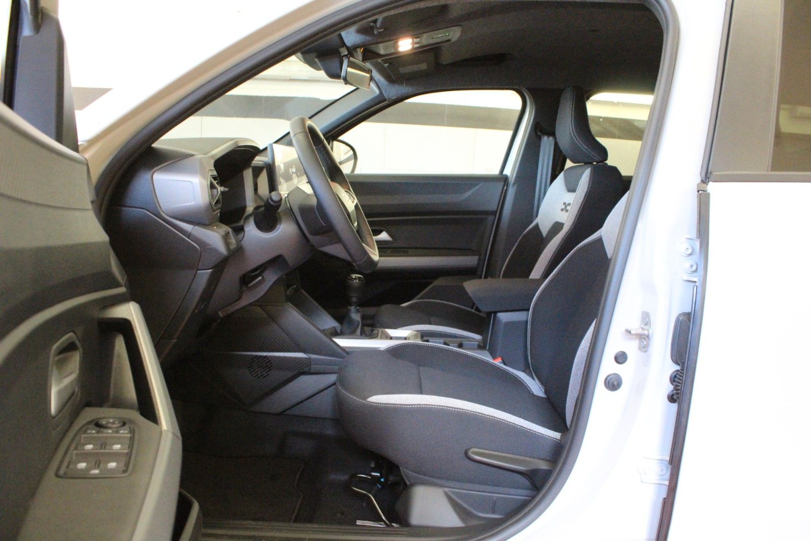 Fahrzeugabbildung Dacia Duster mild Hybrid 140 Journey *Winter-Plus-Pak*