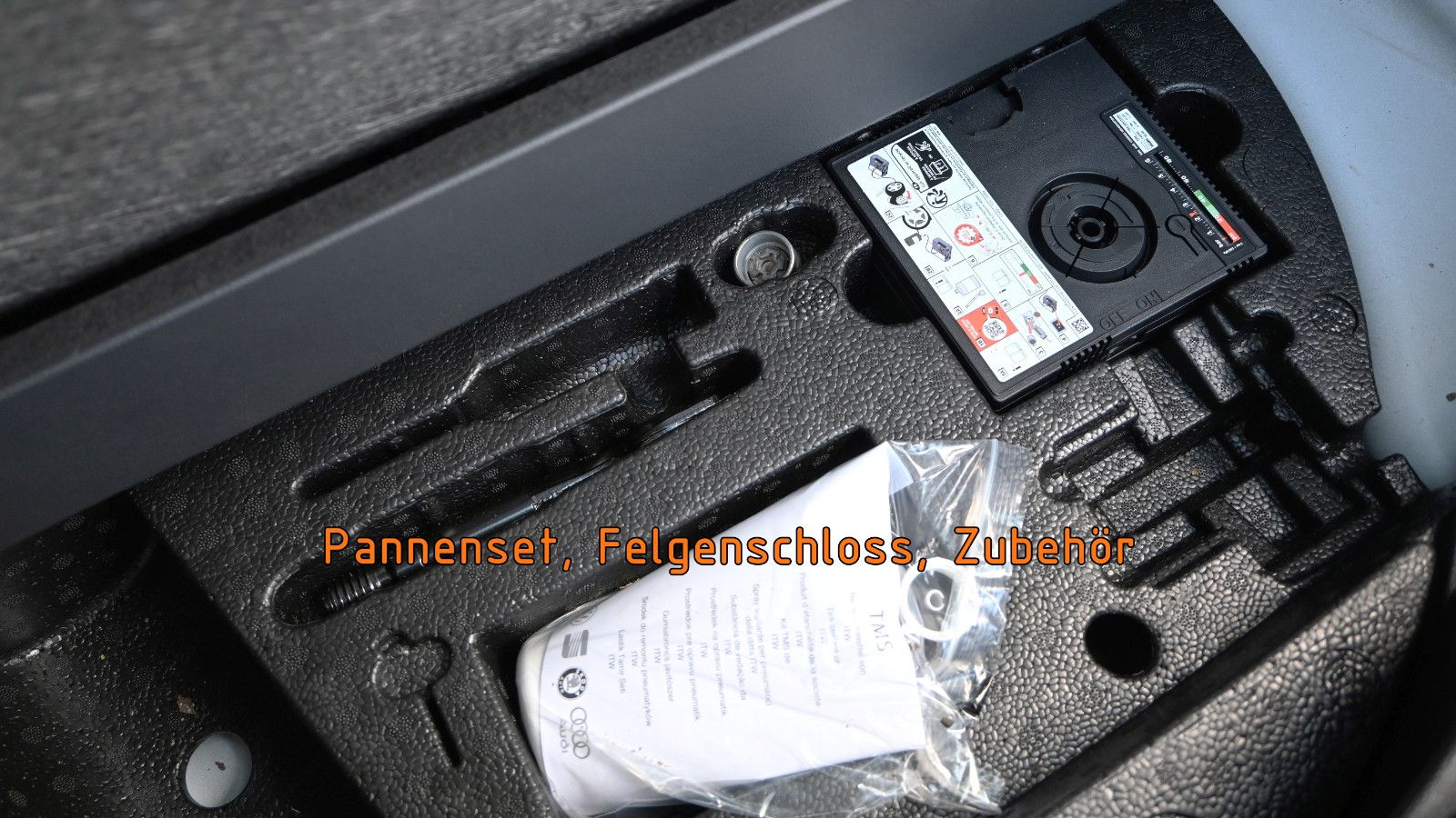 Fahrzeugabbildung Volkswagen Touran 2.0 TDI DSG Comfortline °UVP 58.262€°STHZ