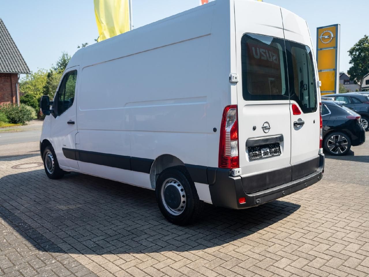 Fahrzeugabbildung Opel Movano B Kasten/Kombi HKa L2H2 3,5t