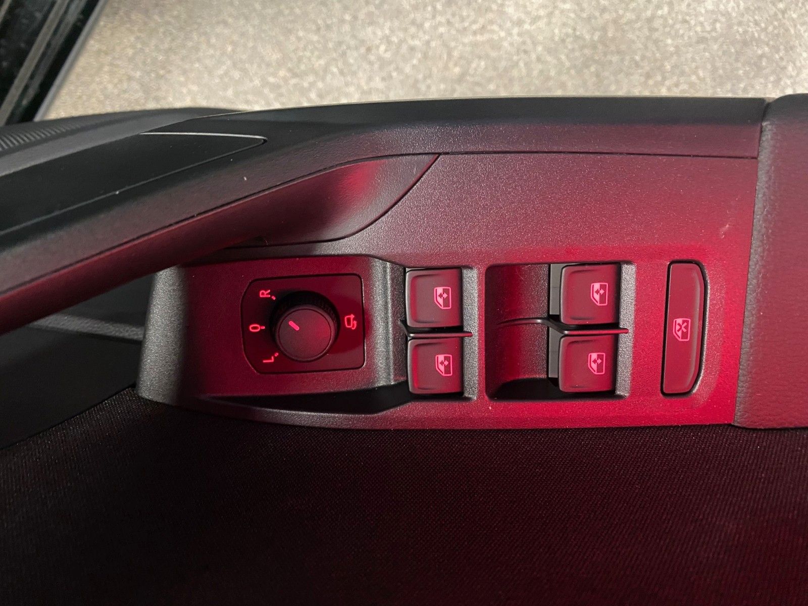 Fahrzeugabbildung SEAT Ibiza 1.0 TSI--FR--DSG+Garantie bis 2031+KAMERA+