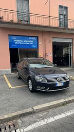 Volkswagen Passat - 1