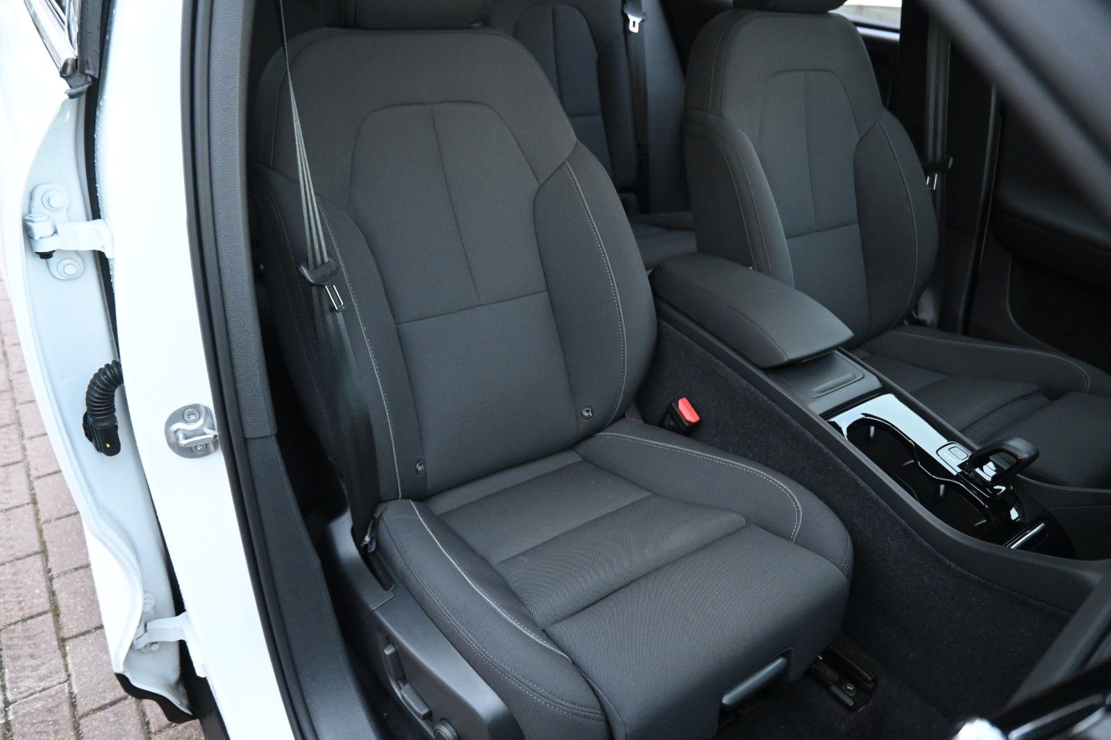 Fahrzeugabbildung Volvo C40 Twin AWD Ultimate 360°PANO°Stdhzg