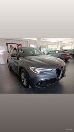 Alfa-Romeo Stelvio - 3